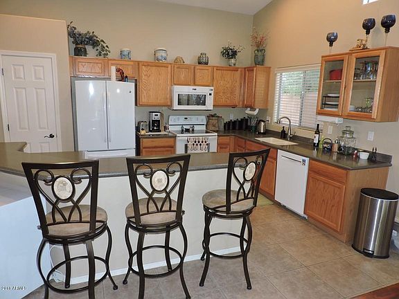 5th image of 44253 W Venture Ln