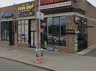 24722 S Conduit Ave, Rosedale, NY 11422