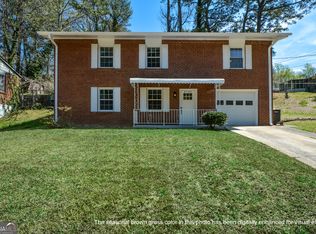 2794 Crescendo Dr NW, Atlanta, GA