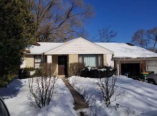 N39W5578 Burr Ln, Cedarburg, WI 53012