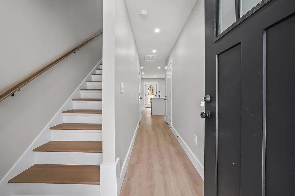 124 Shipman Dr — Photo 4