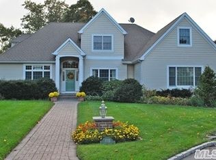 5 Shen Ct, Setauket, NY 11733