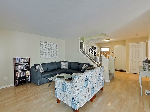 3rd image of 7114 Point Dunes Ct
