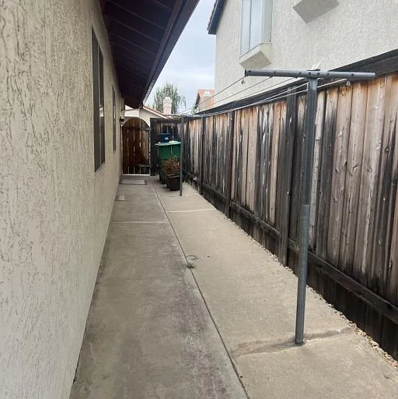 9049 Oviedo St — Photo 14
