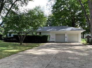 1549 Moreview Dr, Akron, OH