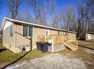 1005 Wade St, Austin, IN 47102