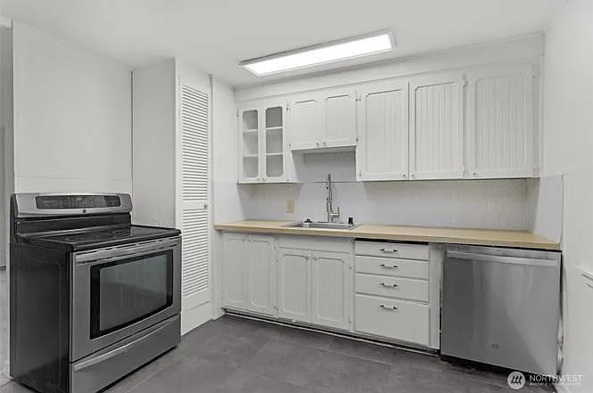 833 E Marine View Dr — Photo 11