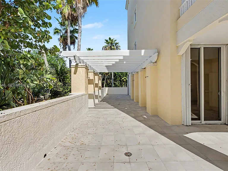 731 Crandon Blvd #208 — Photo 61