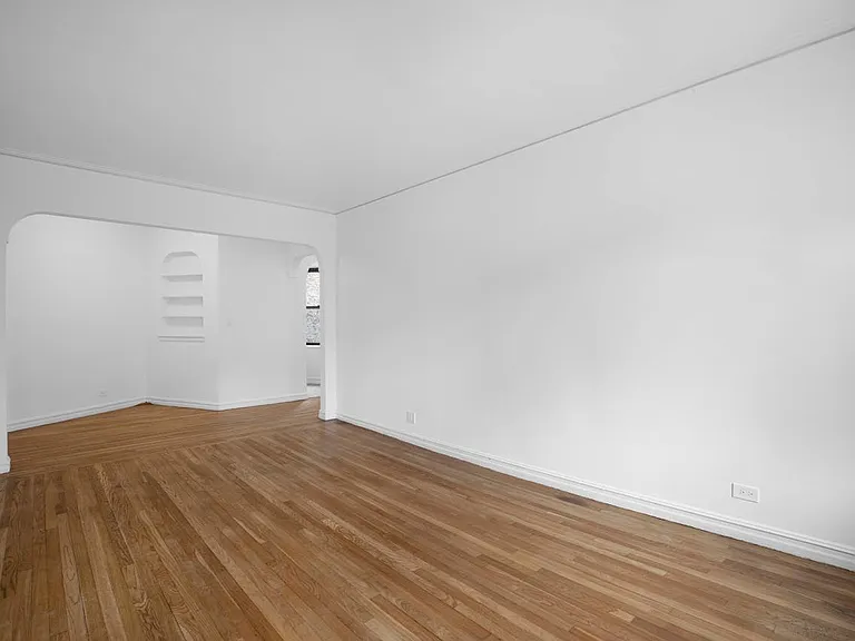 62 Leroy St #3C — Photo 6