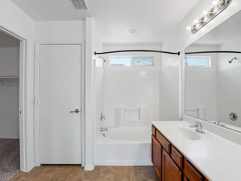 7552 W Nicolet Ave — Photo 37