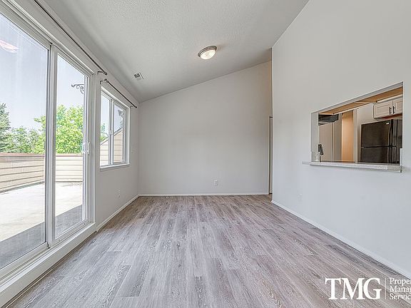4th image of 1621 NE 113th St APT 431