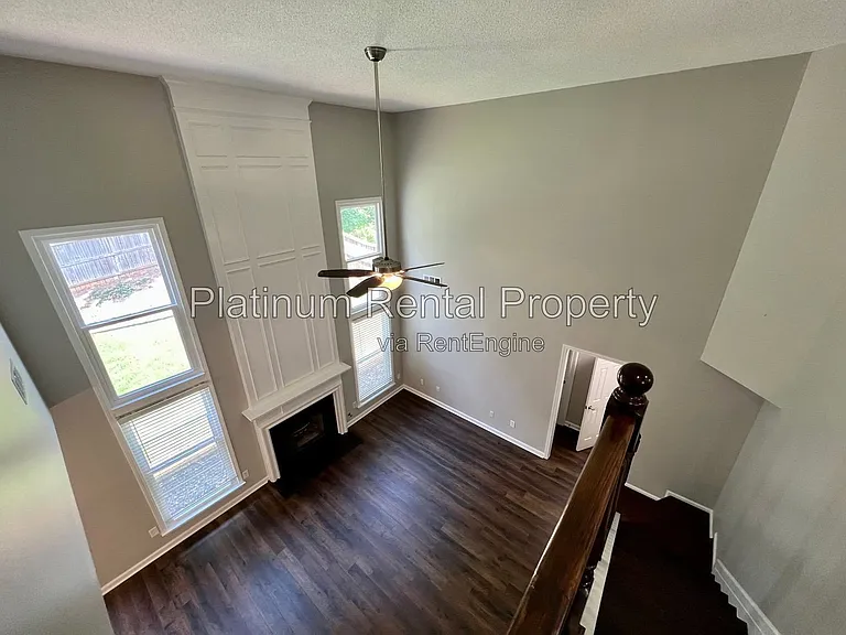 2813 Priestcliff Dr SE — Photo 16
