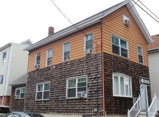 113 Blossom St, Chelsea, MA 02150