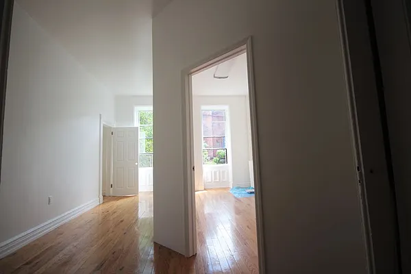 Rented by Bold New York | media 12