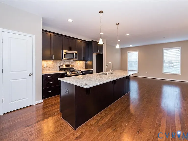 11443 Hayloft Ln — Photo 4