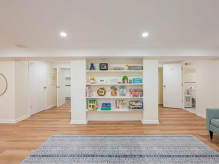 3906 Ingomar St NW — Photo 14