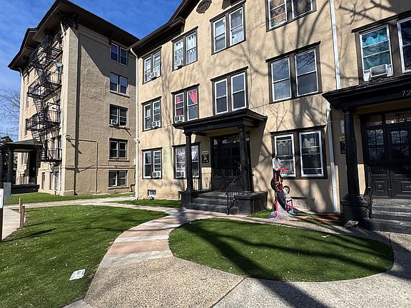2nd image of 717 Arlington Ave APT 4D