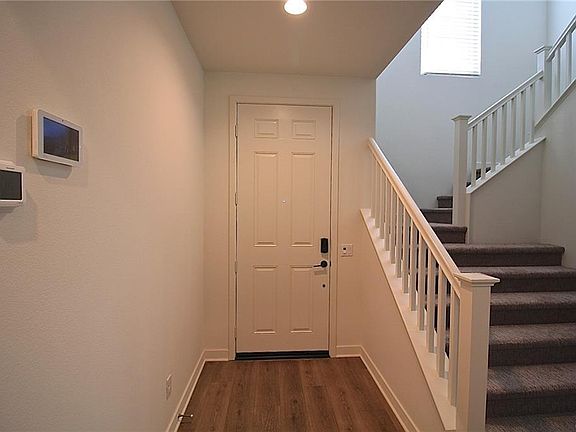 4th image of 23200 W Canterbury Way