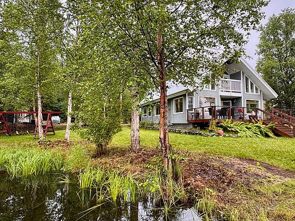 3rd image of 14526 Waterfront Ln