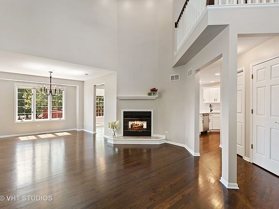3rd image of 5 Lahinch Dr