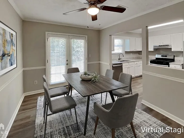 2139 Victoria Pl — Photo 4