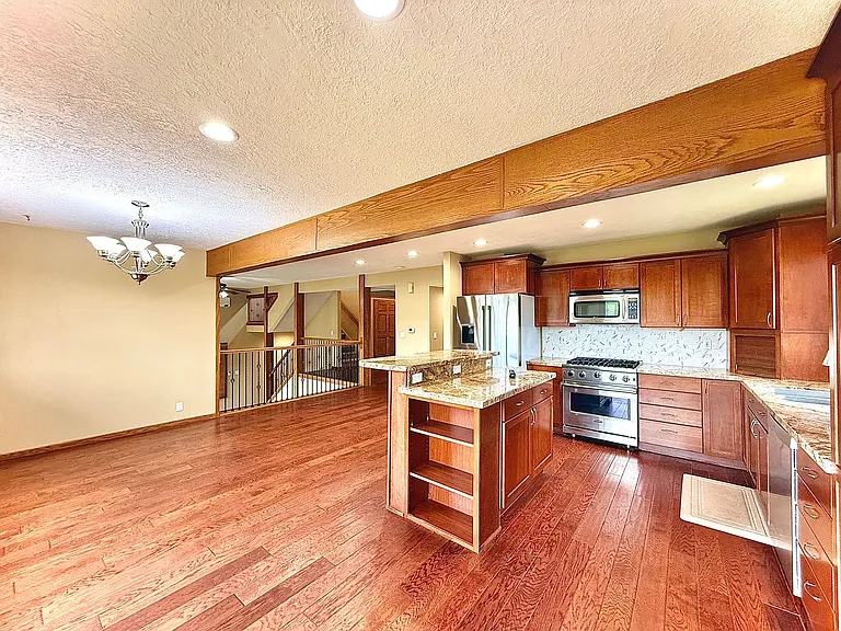 8730 N Silver Spur Rd — Photo 13