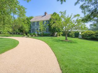 1041 Deerfield Rd, Water Mill, NY 11976