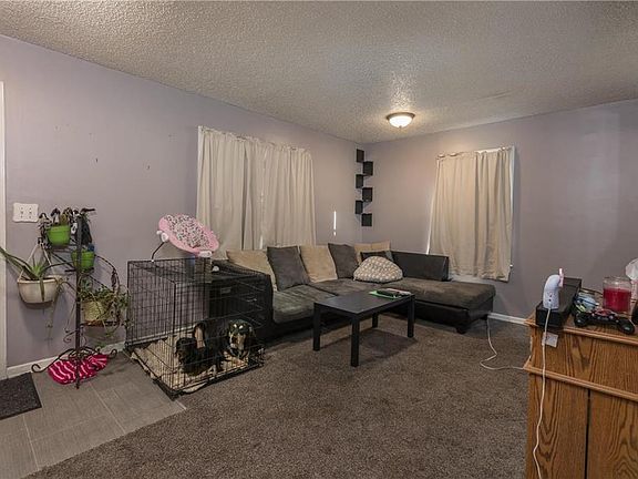 2nd image of 3207 Kimball Ave