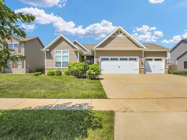 407 Potomac Ave, Savoy, IL 61874