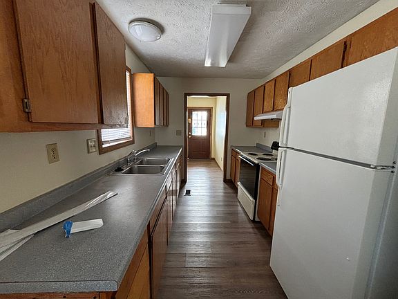 5th image of 1415 2nd Ave
