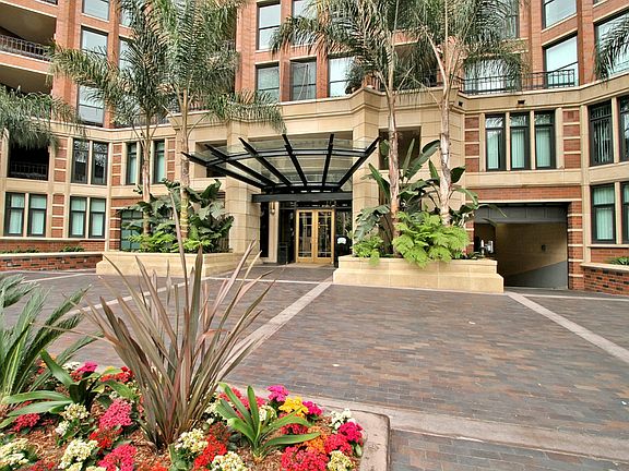5th image of 500 W Harbor Dr Unit 412