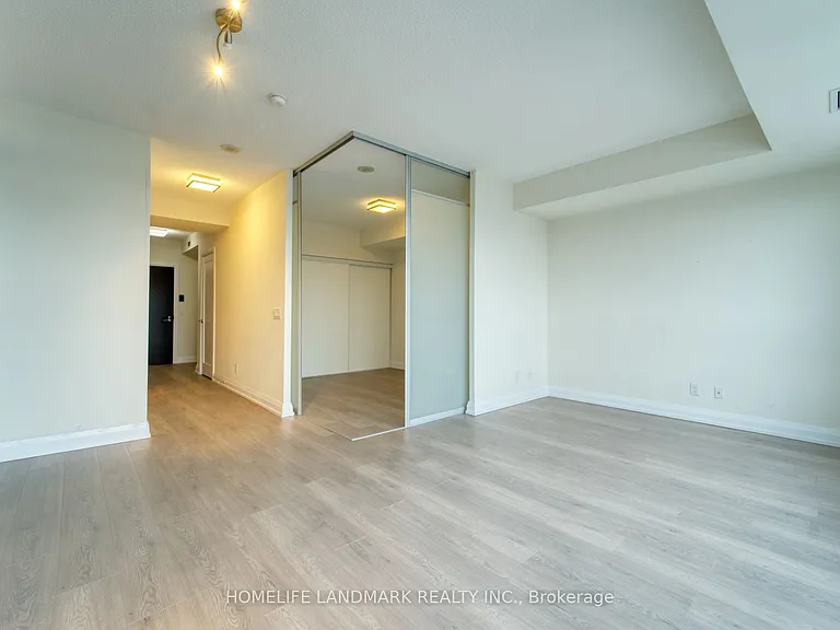 2 Anndale Dr #2009 — Photo 3