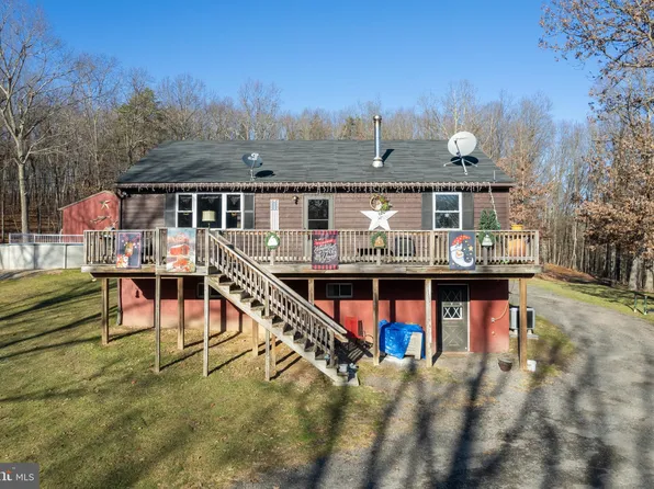 1900 Bear Wallow Hollow Rd, Augusta, WV 26704