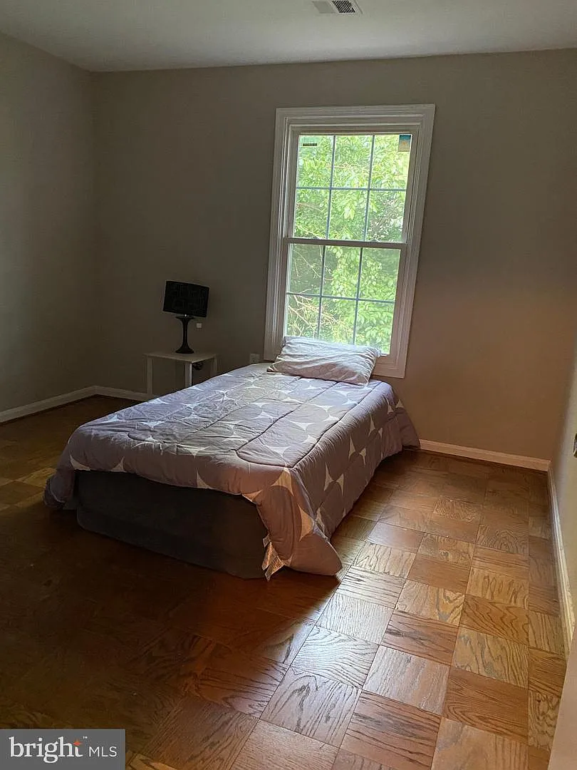 2 bed, 1021 sqft, $2,095 — Photo 4