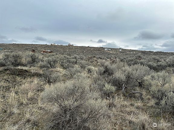 4th image of 1691 Bodie Drive