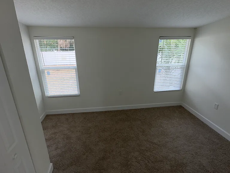 2223 W Harbor Dr S — Photo 7