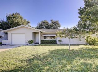 9863 111th St, Seminole, FL 33772