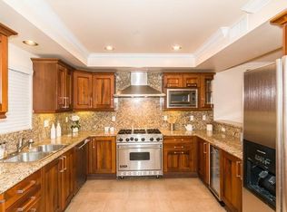 1878 Greenfield Ave APT 204, Los Angeles, CA 90025