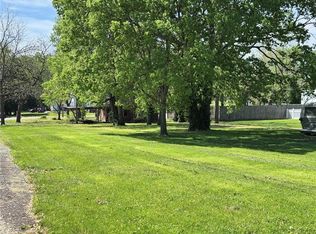 13 High, Gallatin, MO 64640