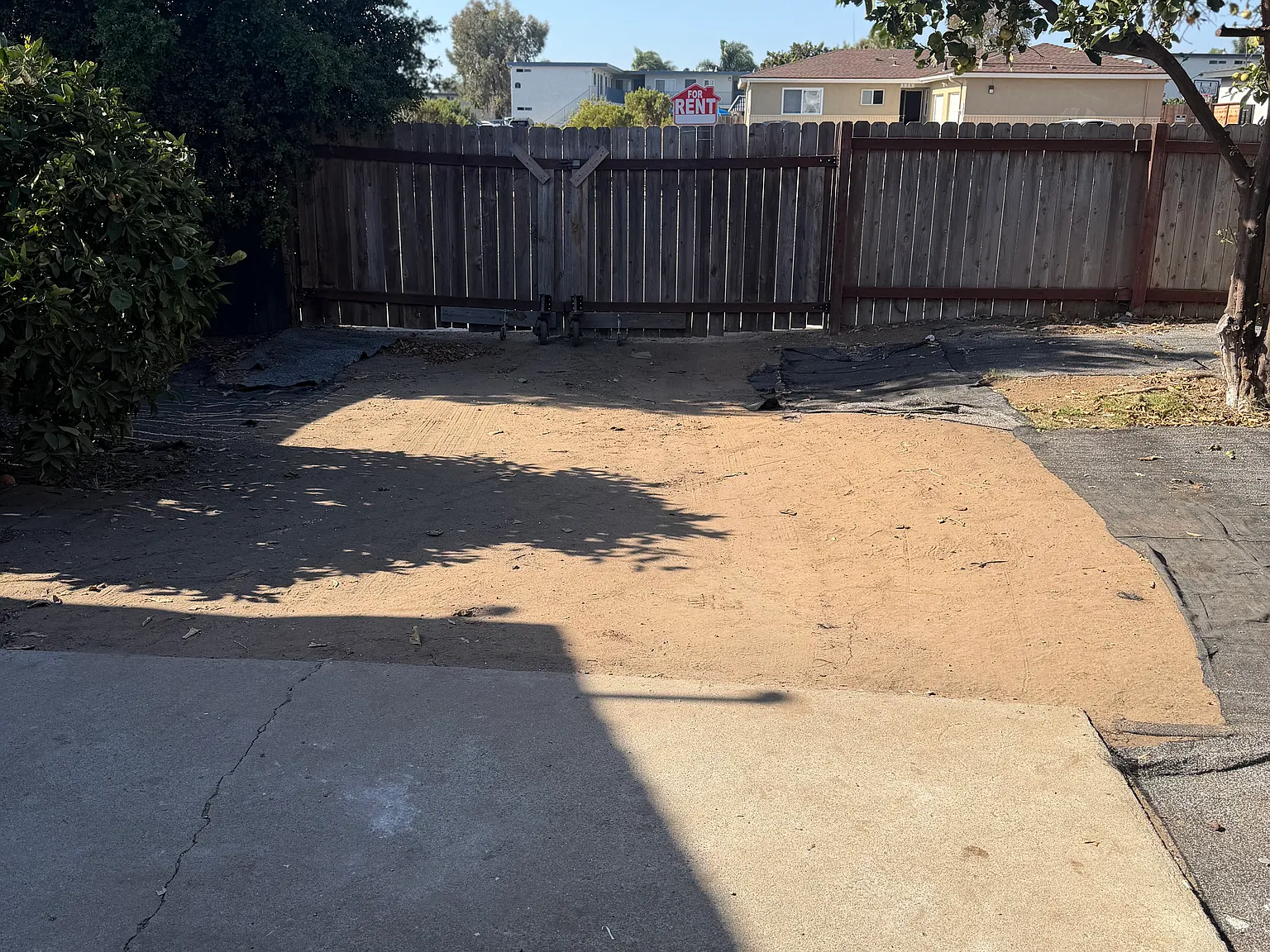 2 bed, 800 sqft, $2,400 — Photo 1