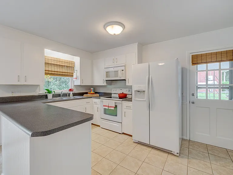 5422 Ridgewood Heights Dr — Photo 10