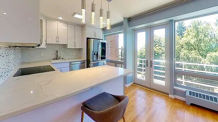 1st image of 530 W Olympic Pl #405