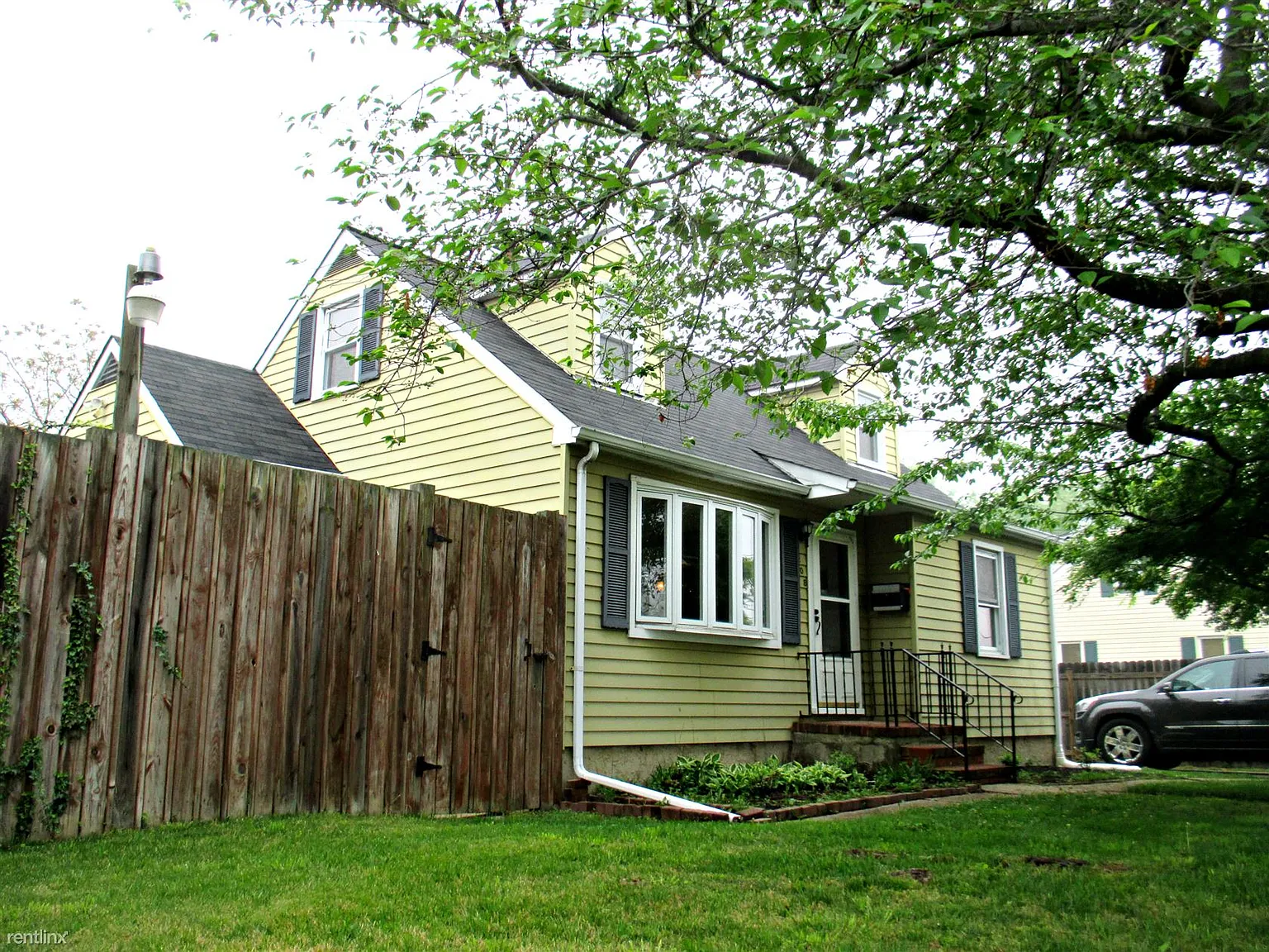 208 Arundel Rd photo 1