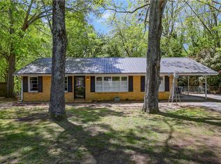 210 N 5th Ave, Winder, GA 30680