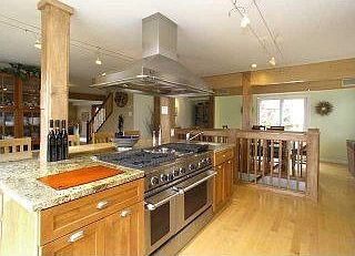 2nd image of 419 Buel Ave