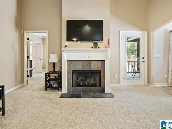 3rd image of 565 Fultonbrook Dr