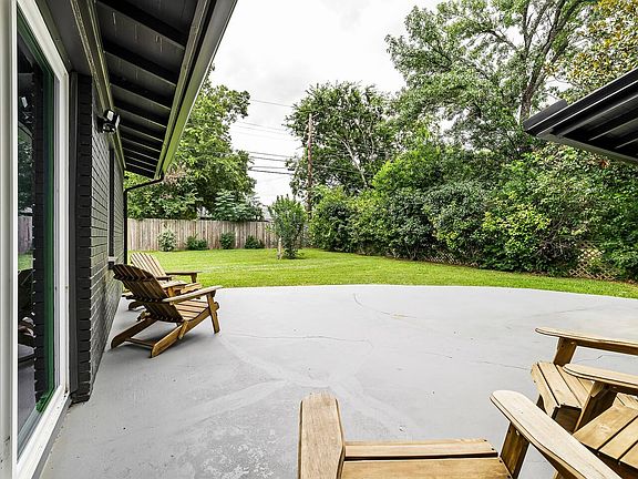 3rd image of 1205 Sahara Ave