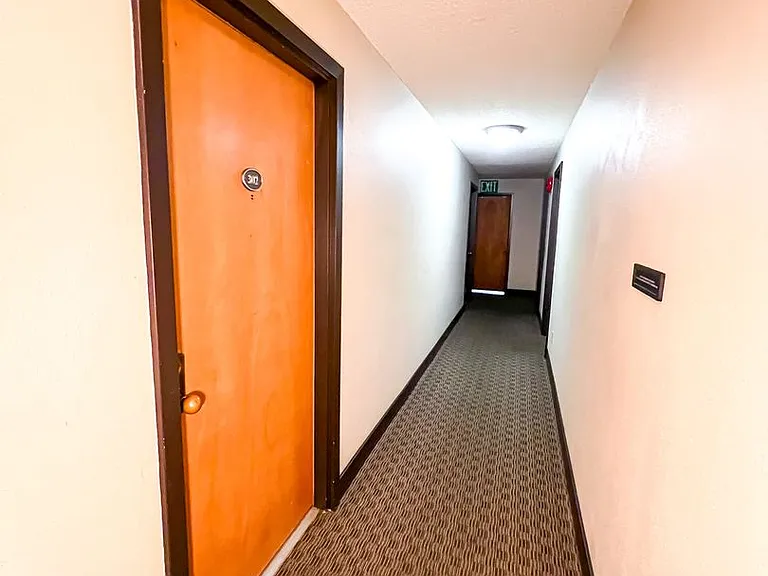 Twin Cedars Apartments — Photo 12