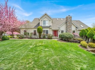 7 Georgetown Ct, Basking Ridge, NJ 07920