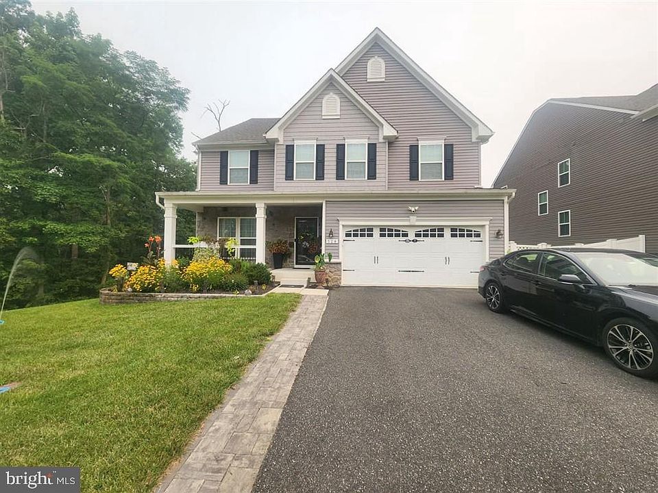 1st image of 528 Potomac Rd